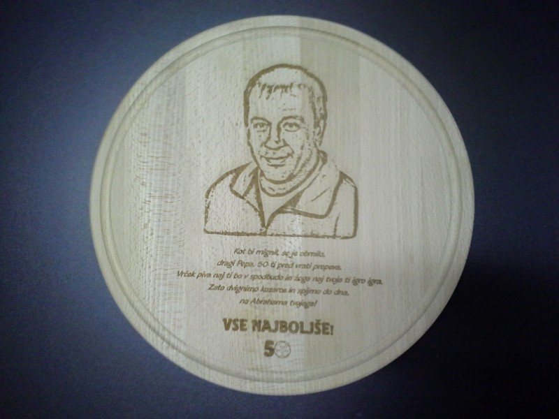 KROŽNIK Z GRAVURO SLIKE