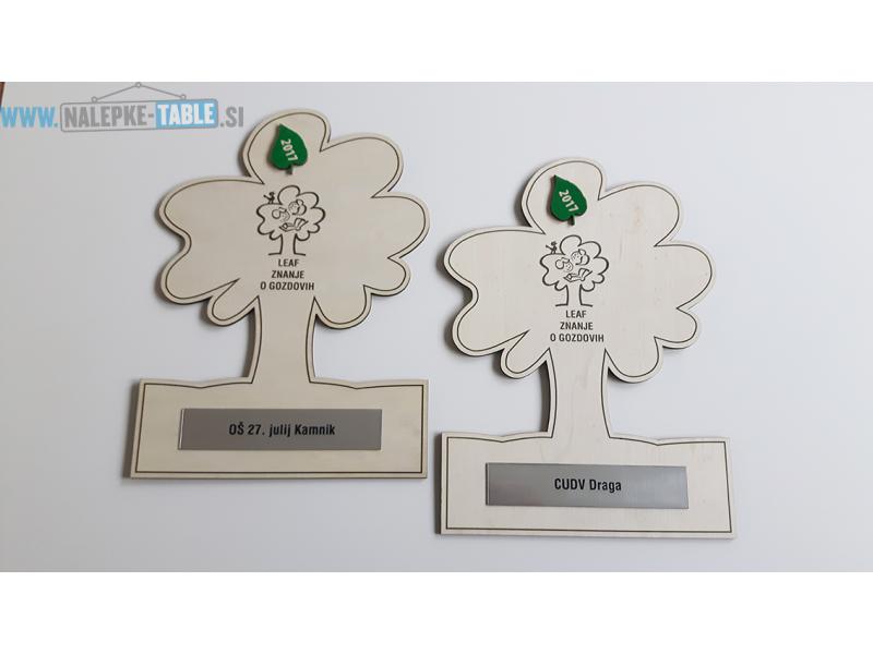 PLAKETE IN POKALI IZ LESA